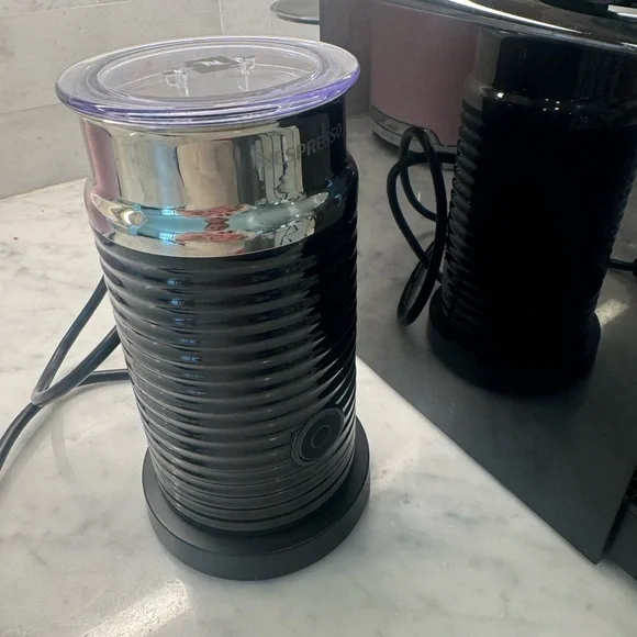 Nespresso Essenza Mini and Aeroccino - Picture 4 of 6